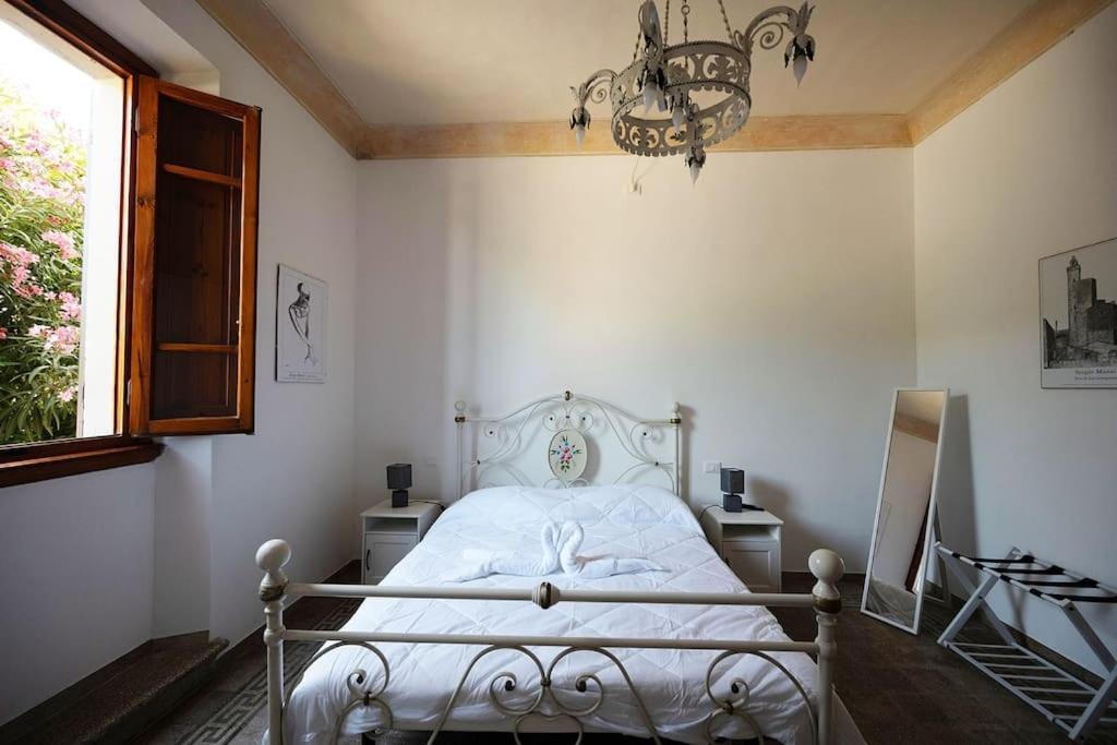 Un Passo Dalle Torri San Gimignano Ngoại thất bức ảnh