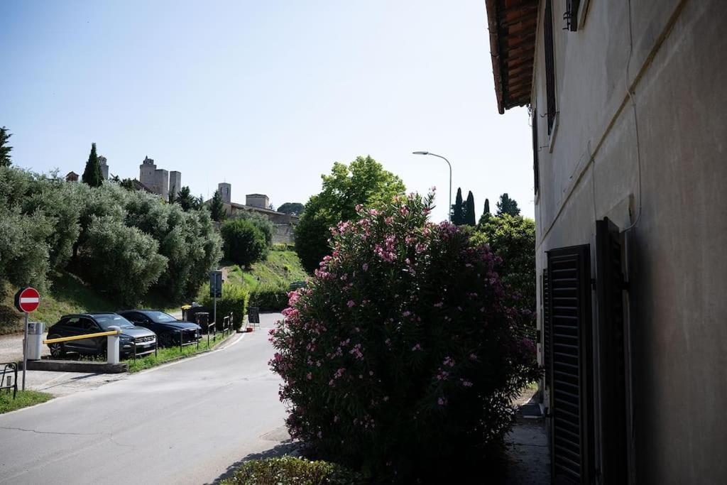 Un Passo Dalle Torri San Gimignano Ngoại thất bức ảnh